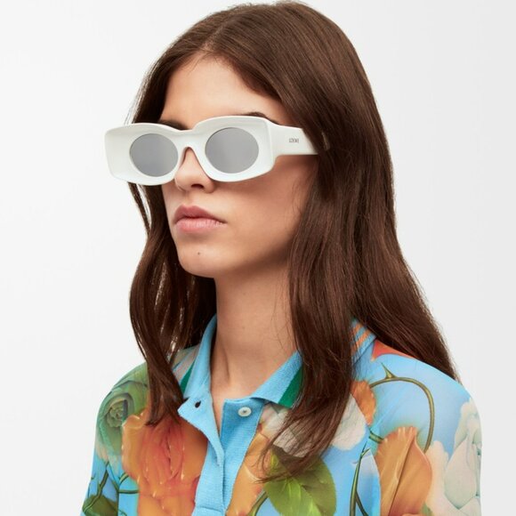 Loewe Paula's Ibiza Women Sunglasses White Silver Mirror Rectangle LW40033I 21C - Picture 9 of 15